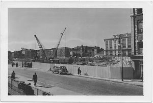 Cherry Street demolition in 1930s. (Source New York Public Library digital collections.)